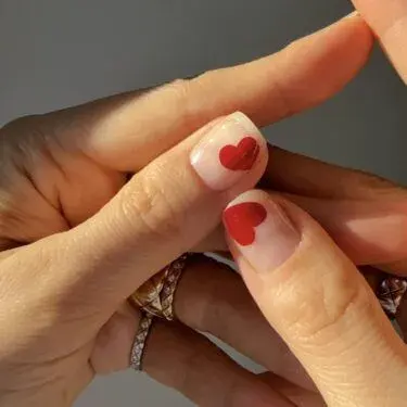 heart nail art
