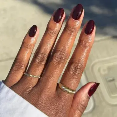 Oxblood red short nails