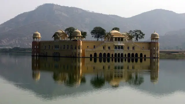 No 4. Jaipur | Head to the Pink City, known for its royal heritage and magnificent structures, including Amber Fort and City Palace. It’s a must-visit for history and architecture enthusiasts. Explore colorful markets, shop for handicrafts, and savor authentic Rajasthani cuisine. (Image: Reuters)