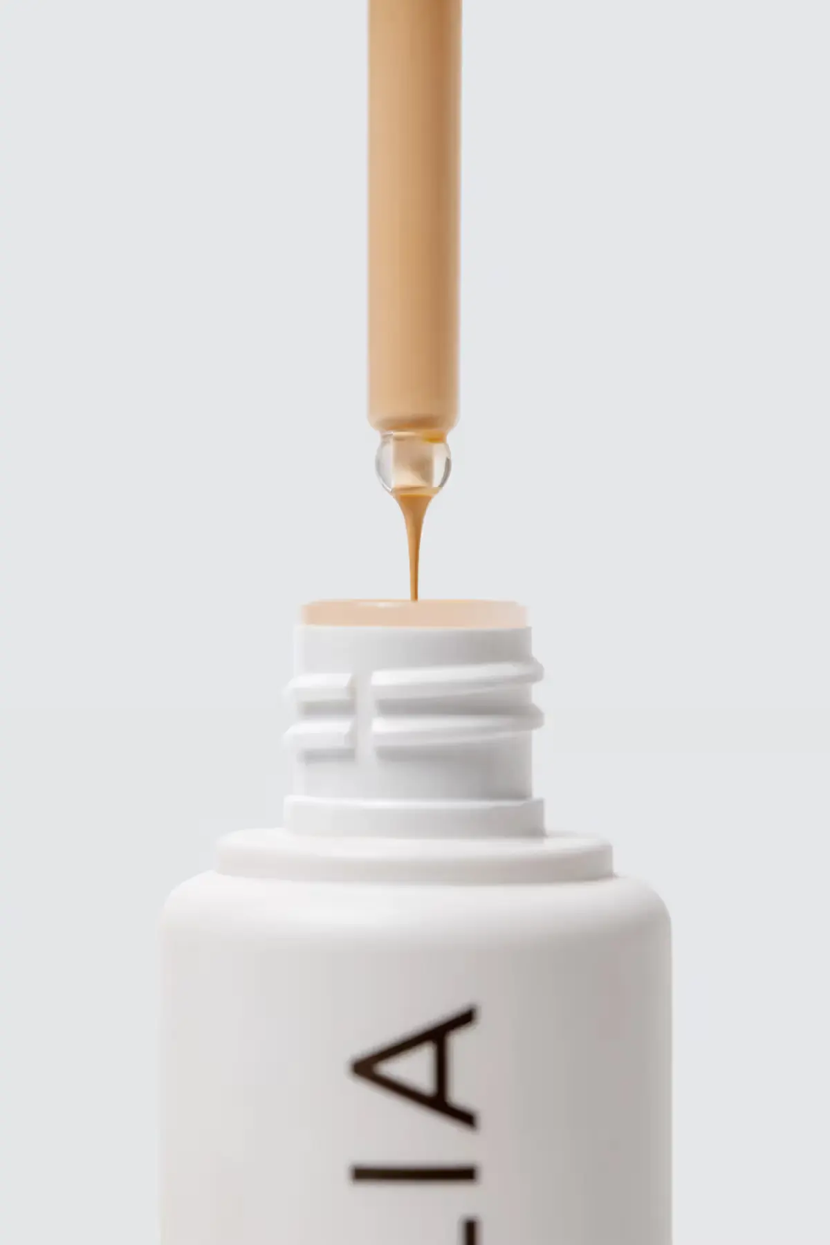 ilia-serum-skin-tint