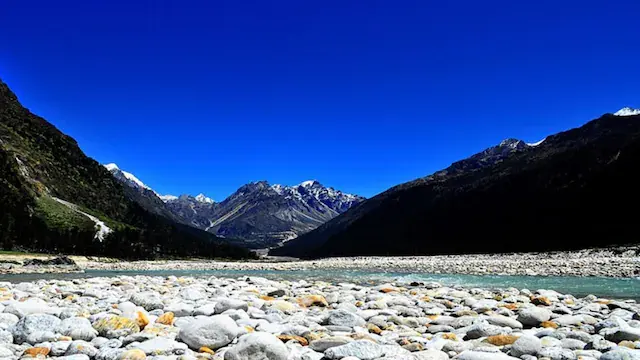Yumthang Valley Sikkim Valley of Flowers Sikkim Lachung Sikkim landscape Himalayan valley Yumthang grazing pastures Sikkim yaks in Yumthang Valley hot springs Yumthang Naga Falls Sikkim
