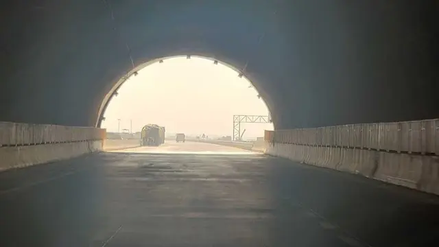 India’s longest tunnel: The expressway has a 7.8-km tunnel at Kasara Ghat, which reduces steep climbs and winding routes.
