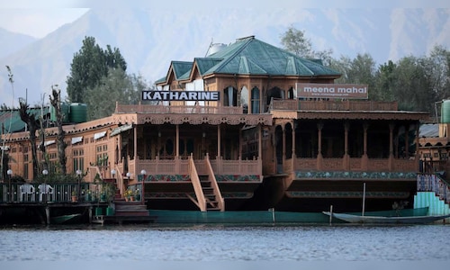 Kashmir's Tourism Industry Struggles to Recover After Pahalgam Attack
