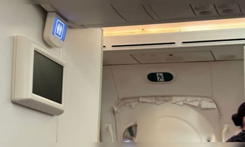 'Passengers Alarmed by 'Hissing' Noise on Air India Boeing 787 During Flight; Airline Addresses Incident'