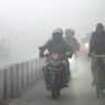 Delhi Suffers from Severe Air Quality as Smog Impedes Travel and Temperatures Drop