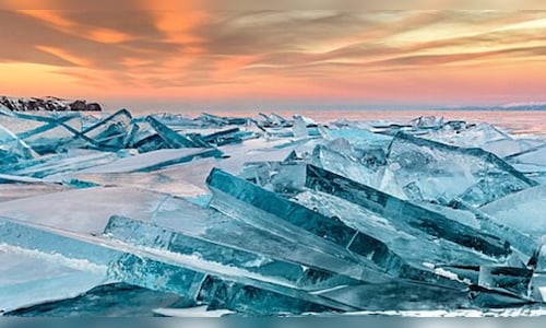 Enchanting Winter Landscapes: Discover the World’s Icy Lakes