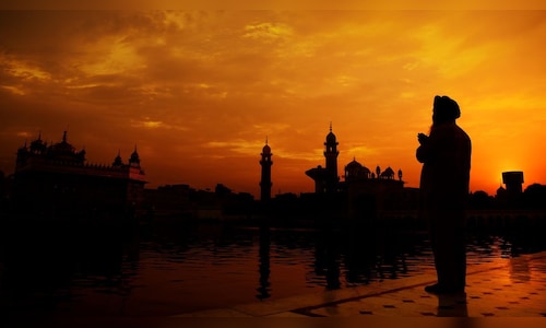 From Tirupati to Shirdi: 10 Must-Visit Temples for New Year's Day Pilgrimages