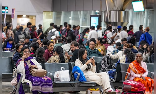 IndiGo Flight Cancellations Decrease as Delhi Airport Operations Stabilize Following FDTL Management Issues