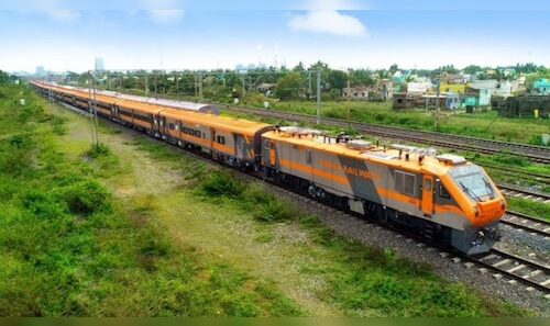 Indian Railways Introduces 650 Additional Train Services for Christmas and New Year, with Western Railway Taking the Lead