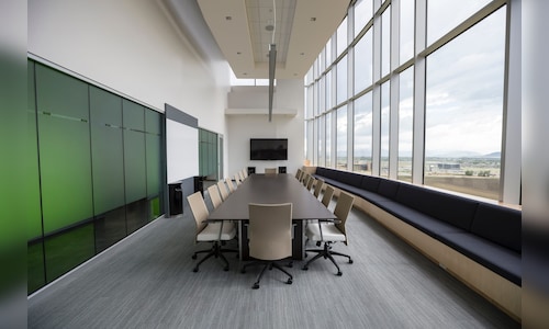 Western Railway Unveils Mumbai Central Station's First Digital Lounge and Co-Working Area for Business Travelers and Remote Employees