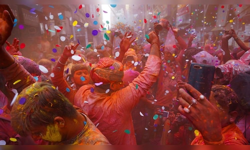 11:11 Weekend | Your Guide to Holi and an Introduction to Chuli Mentol