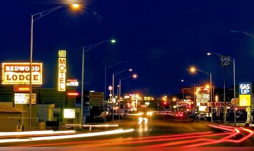 Centennial Journey Along Route 66: Celebrating 100 Years of the Mother Road with Classic Diners, Neon Signs, Native American Heritage, and Iconic Landmarks from Chicago to Santa Monica