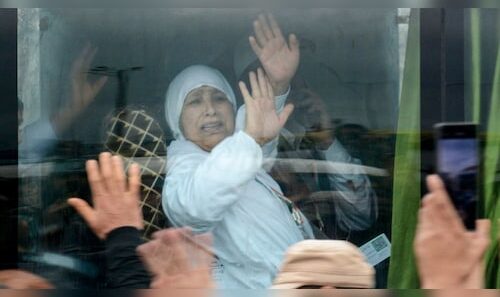 Initial group of Indian pilgrims reaches Saudi Arabia for Haj