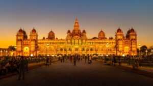 Exploring India: 10 Cities Ideal for Walking Tours, Heritage Paths, and Authentic Local Experiences from Mumbai to Varanasi