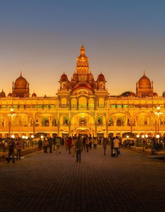 Exploring India: 10 Cities Ideal for Walking Tours, Heritage Paths, and Authentic Local Experiences from Mumbai to Varanasi