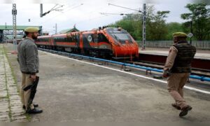 Indian Railways Policy: Vande Bharat Travelers Can Receive Complimentary Meals During Train Delays