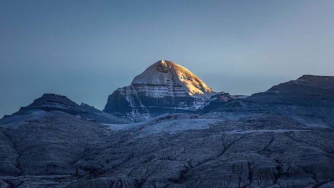 Kailash Manasarovar Journey: MEA Releases Guidelines for Indian Travelers Using Private Tour Services