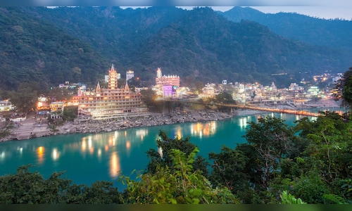 Officials Implement Multi-Layered Weekend Traffic Strategy for Mussoorie and Rishikesh Due to Surge in Tourists