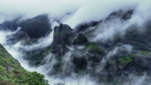 10 UNESCO World Heritage Sites That Flourish in Lushness During the Monsoon Season