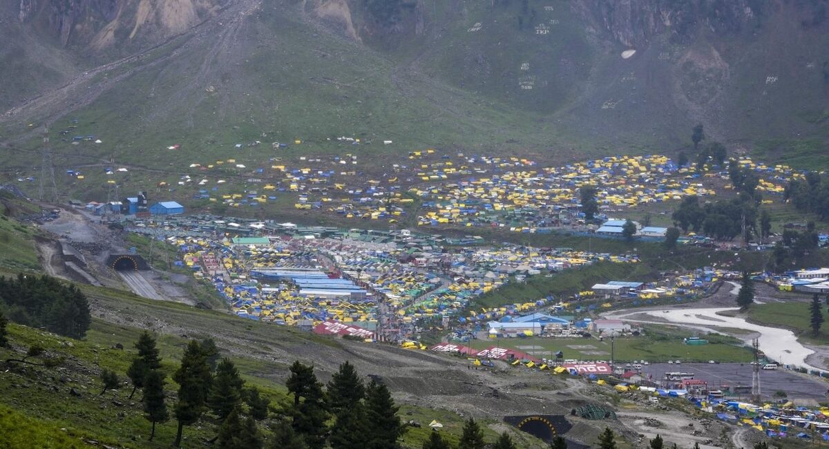 Amarnath Yatra Resumes Following Rain Delay: Latest Updates Here