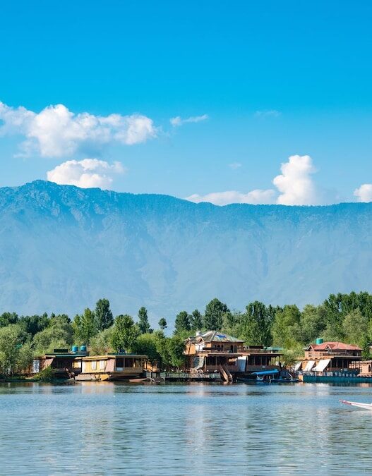 From Dal Lake to Chilika: Must-Visit Floating Villages and Islands in India This Monsoon