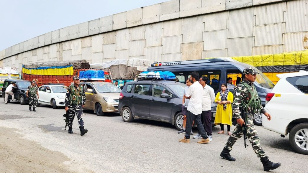 Vehicles heading to Jammu stopped near Navyug Tunnel in J-K, leaving thousands of passengers stranded.